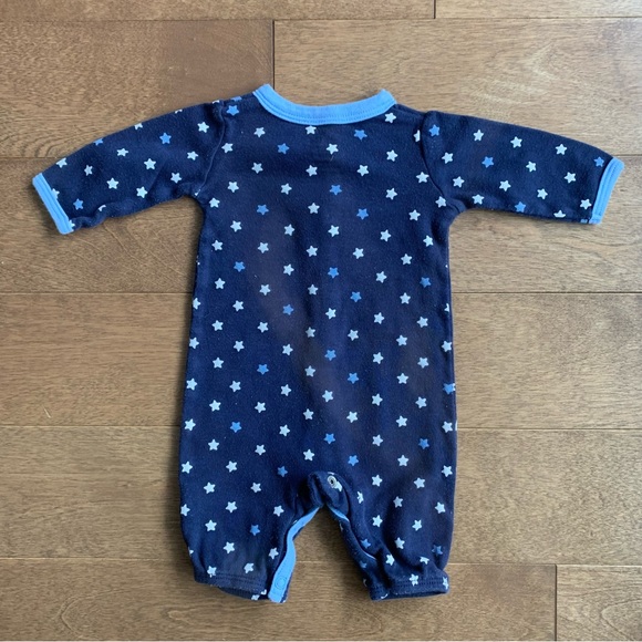 3/$10 CARTERS Baby boy pyjamas nb - Picture 3 of 3